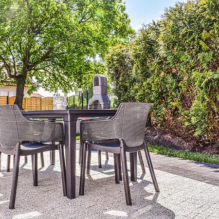 2 Bedroom Beautiful In